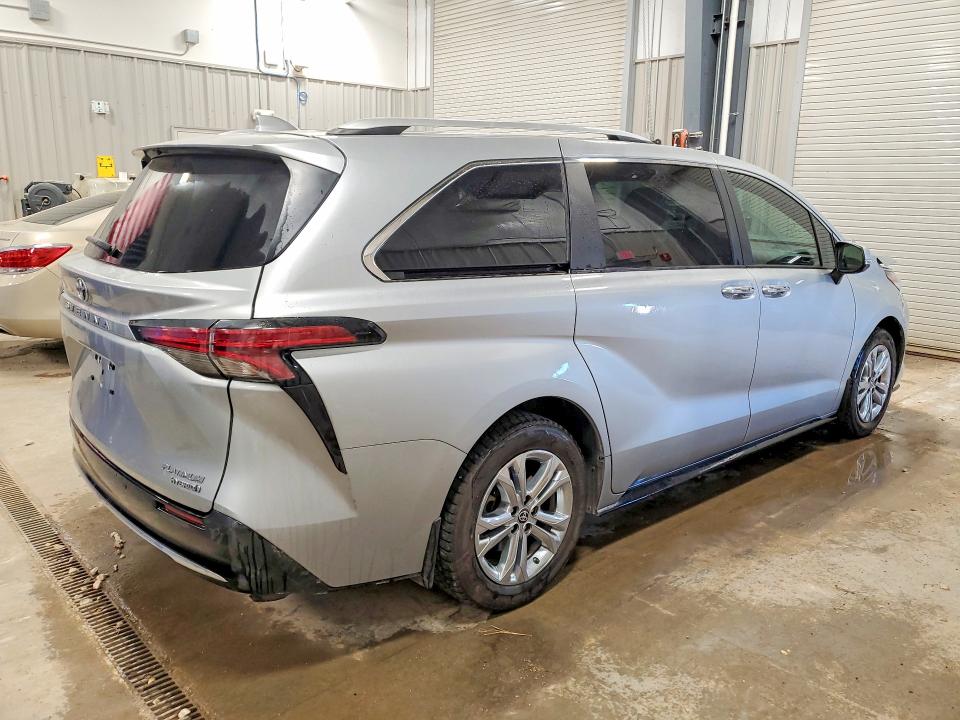 Продажа на аукционе авто 2023 Toyota Sienna, vin: 5TDESKFC8PS084590, номер лота: 60659046