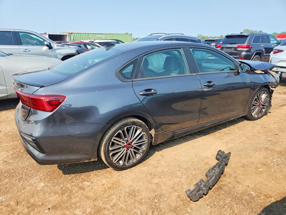 2021 Kia Forte მანქანა იყიდება აუქციონზე, vin: 3KPF44AC2ME394645, აუქციონის ნომერი: 62902036