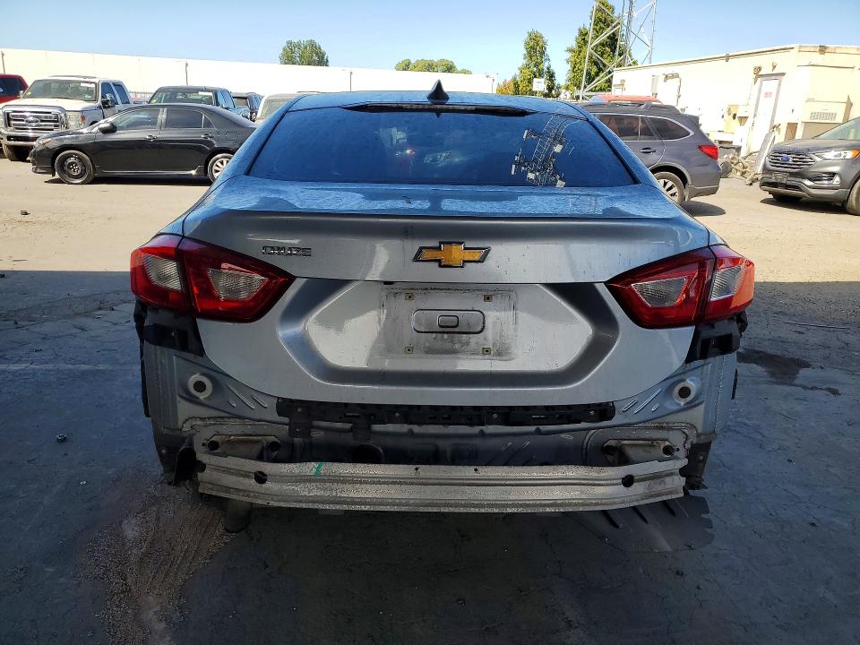 Aukcja sprzedaży 2018 Chevrolet Cruze, vin: 1G1BC5SM7J7135765, numer aukcji: 62810856