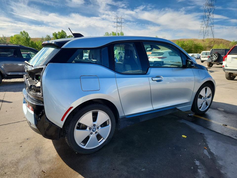 60169226 :رقم المزاد ، WBY1Z4C57FV504452 vin ، 2015 Bmw I3 مزاد بيع