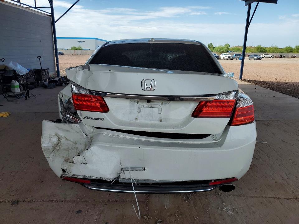 2015 Honda Accord მანქანა იყიდება აუქციონზე, vin: 1HGCR2F81FA155530, აუქციონის ნომერი: 61176716