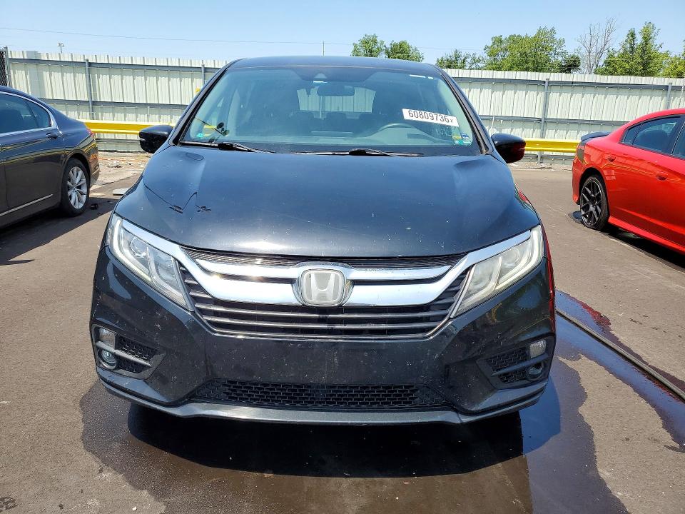 Продаж на аукціоні авто 2018 Honda Odyssey, vin: 5FNRL6H52JB008637, номер лоту: 60809736
