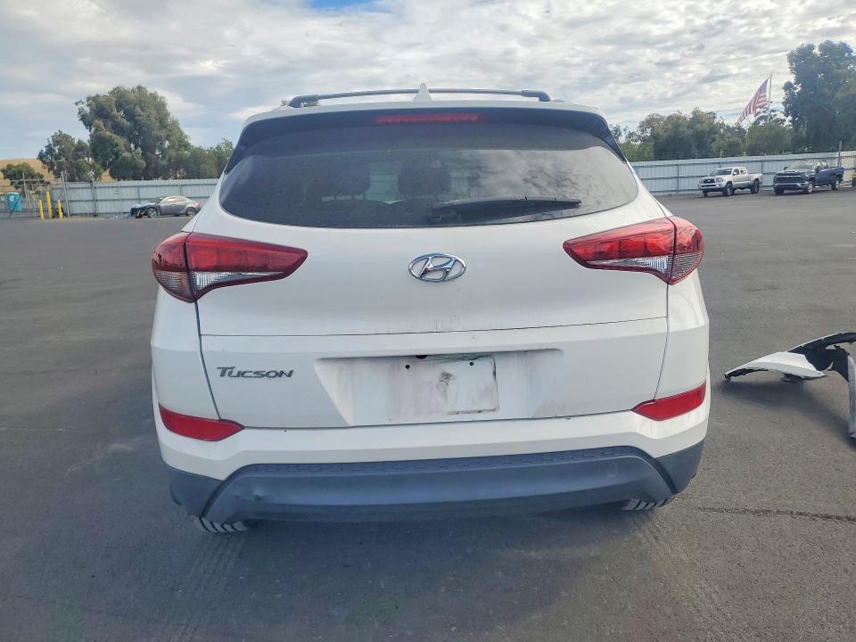 2018 Hyundai Tucson მანქანა იყიდება აუქციონზე, vin: KM8J33A44JU618961, აუქციონის ნომერი: 62090926