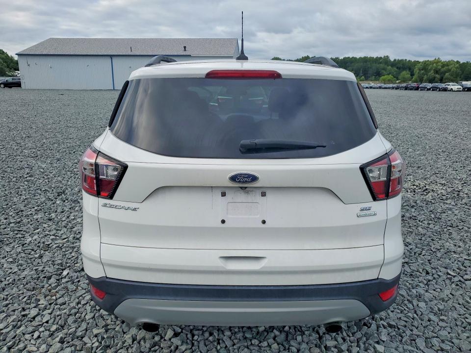 Продажа на аукционе авто 2018 Ford Escape, vin: 1FMCU0GD7JUD18410, номер лота: 61840716