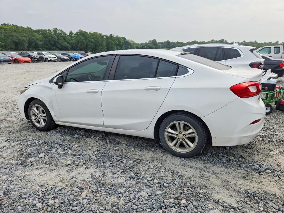 61837406 :رقم المزاد ، 1G1BE5SM6H7231228 vin ، 2017 Chevrolet Cruze مزاد بيع