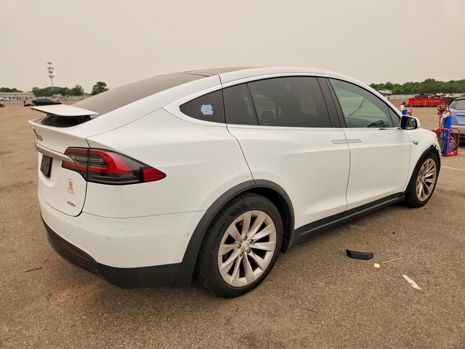 Продаж на аукціоні авто 2016 Tesla Model X, vin: 5YJXCBE28GF013425, номер лоту: 60223596