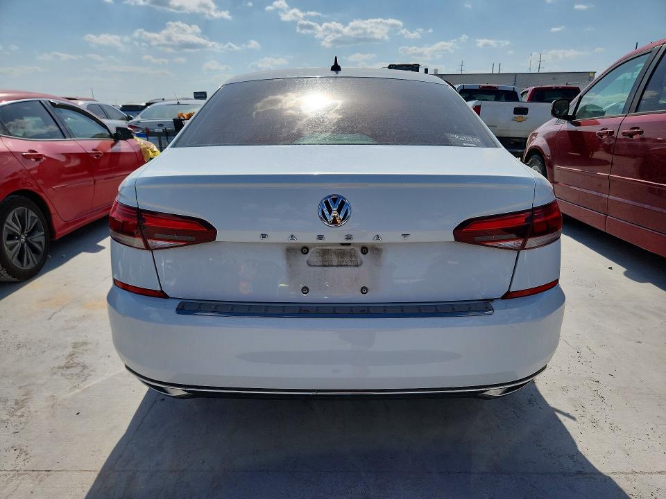 62402166 :رقم المزاد ، 1VWSA7A34MC004996 vin ، 2021 Volkswagen Passat مزاد بيع