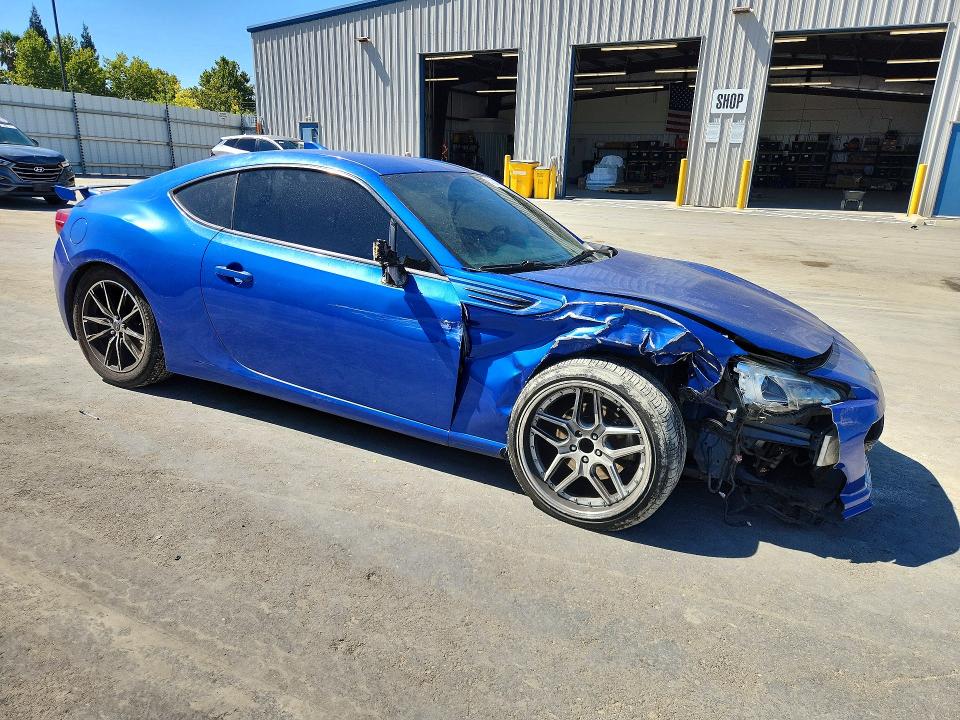 61624446 :رقم المزاد ، JF1ZCAB10H9600556 vin ، 2017 Subaru Brz مزاد بيع