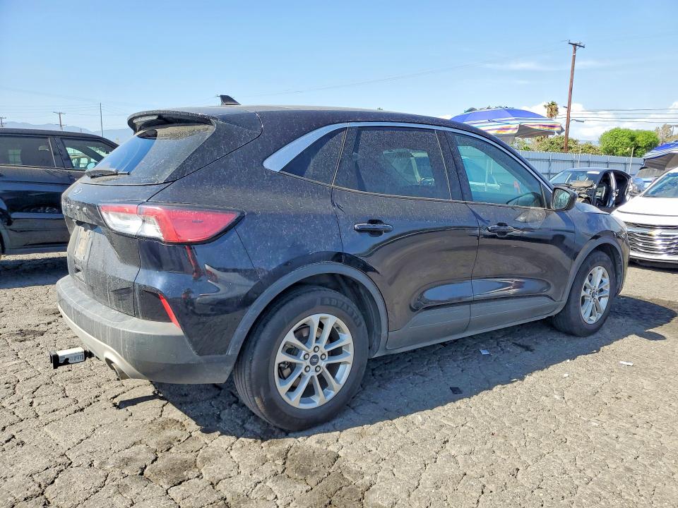 Продажа на аукционе авто 2021 Ford Escape, vin: 1FMCU0G60MUB15588, номер лота: 62567376