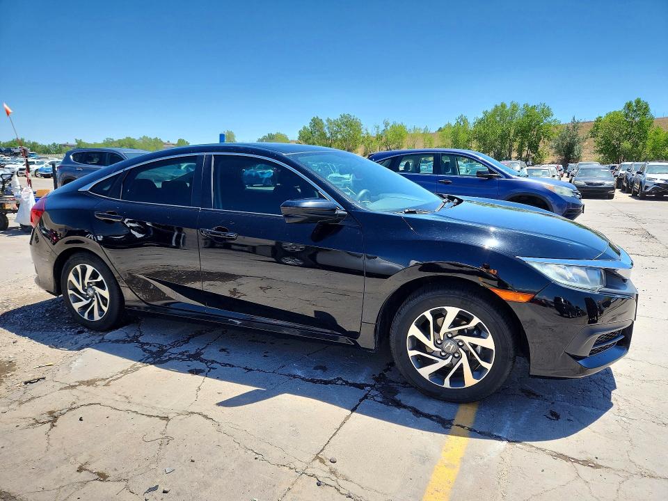 Продаж на аукціоні авто 2018 Honda Civic, vin: 19XFC2F74JE014168, номер лоту: 61057456
