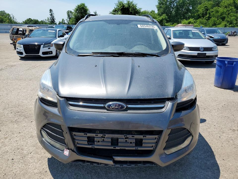 2015 Ford Escape მანქანა იყიდება აუქციონზე, vin: 1FMCU9GXXFUB83980, აუქციონის ნომერი: 60946236