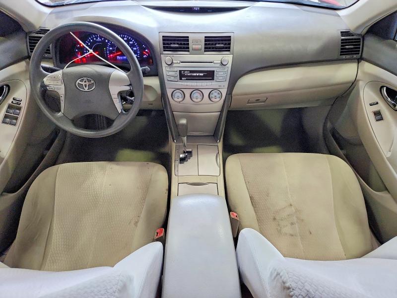 60826126 :رقم المزاد ، 4T4BF3EKXBR213005 vin ، 2011 Toyota Camry مزاد بيع
