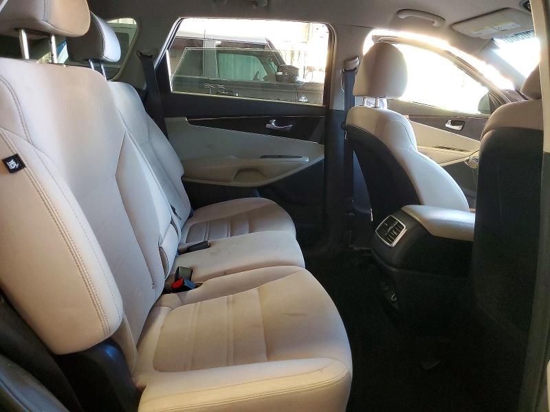 2019 Kia Sorento მანქანა იყიდება აუქციონზე, vin: 5XYPG4A30KG550032, აუქციონის ნომერი: 62450586