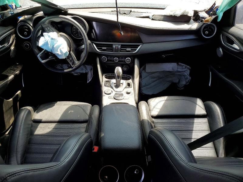 59393126 :رقم المزاد ، ZARFAMBN2N7660181 vin ، 2022 Alfa Romeo Giulia مزاد بيع