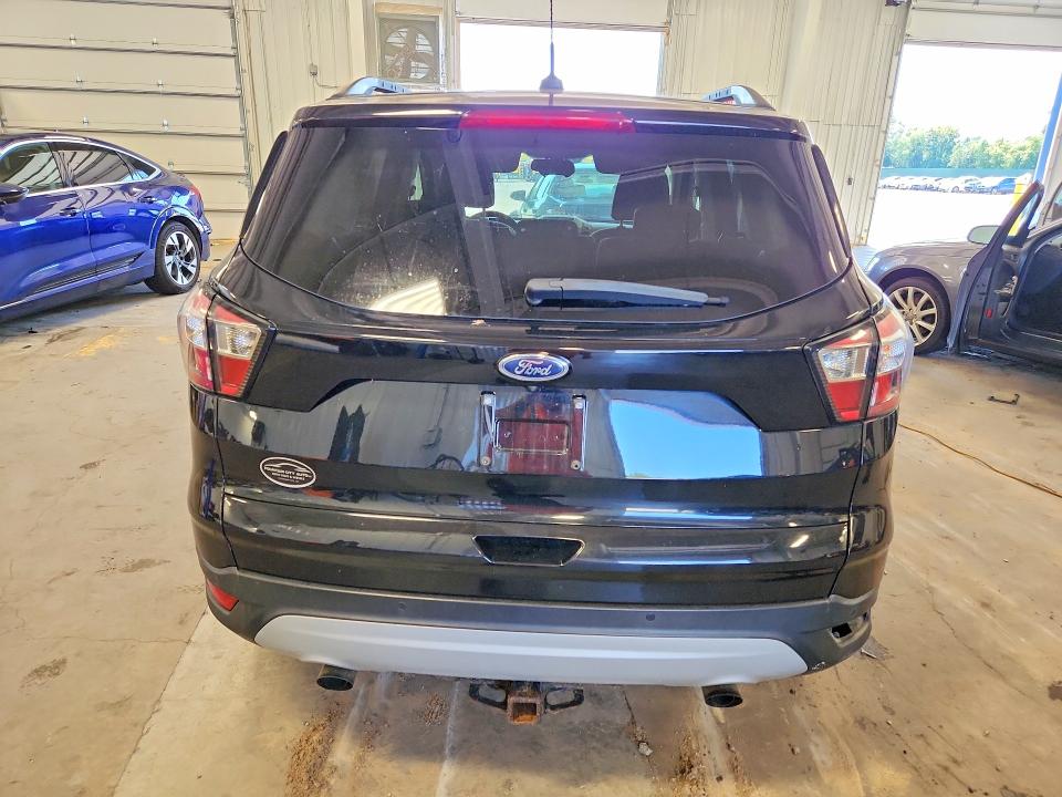 Продаж на аукціоні авто 2017 Ford Escape, vin: 1FMCU9GD6HUC98424, номер лоту: 60817206