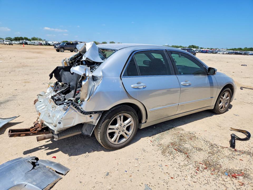 2006 Honda Accord მანქანა იყიდება აუქციონზე, vin: 1HGCM56326A121102, აუქციონის ნომერი: 62492966