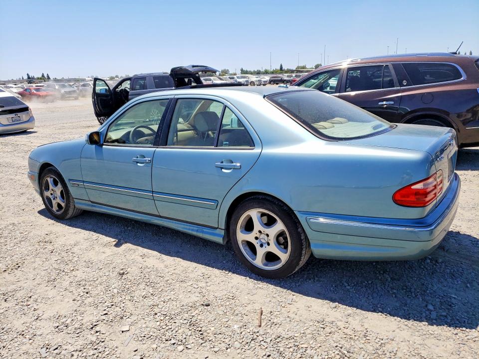 63252866 :رقم المزاد ، WDBJF65J12B476304 vin ، 2002 Mercedes-benz E مزاد بيع