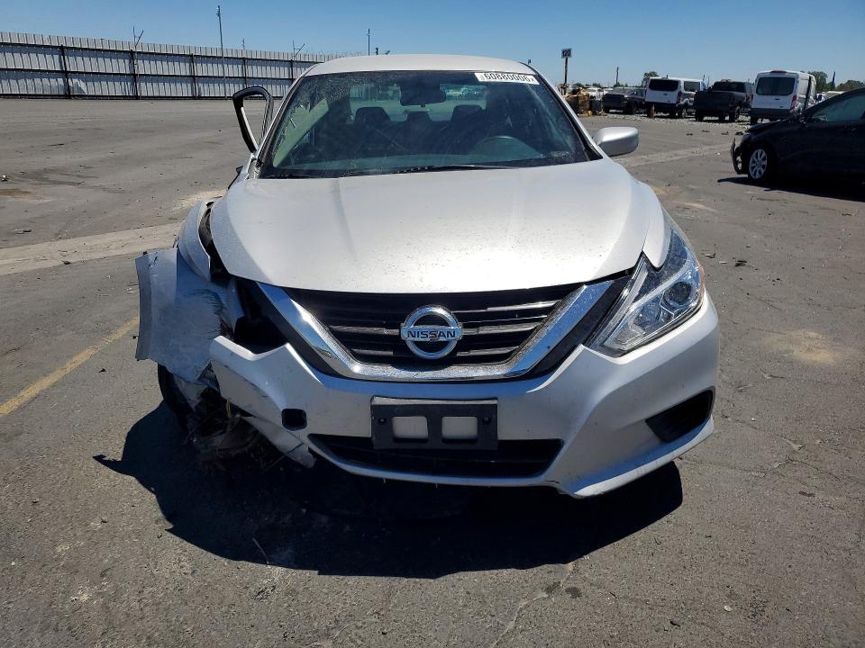 Продажа на аукционе авто 2017 Nissan Altima, vin: 1N4AL3AP6HC251209, номер лота: 60880006