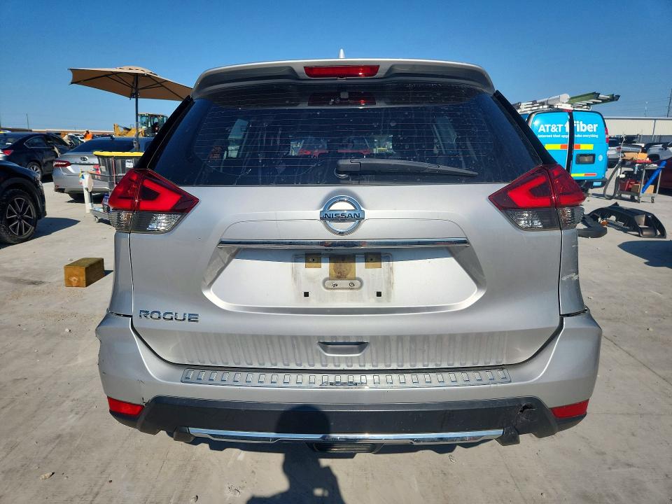 Продажа на аукционе авто 2017 Nissan Rogue, vin: JN8AT2MT0HW386461, номер лота: 60080136