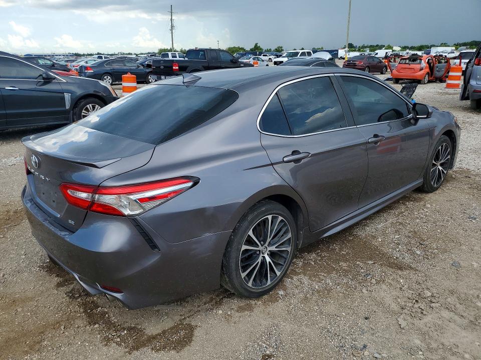 59659426 :رقم المزاد ، 4T1B11HK7KU745000 vin ، 2019 Toyota Camry مزاد بيع