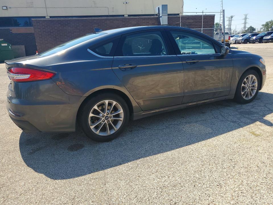 Продажа на аукционе авто 2019 Ford Fusion, vin: 3FA6P0HD2KR247851, номер лота: 61080236