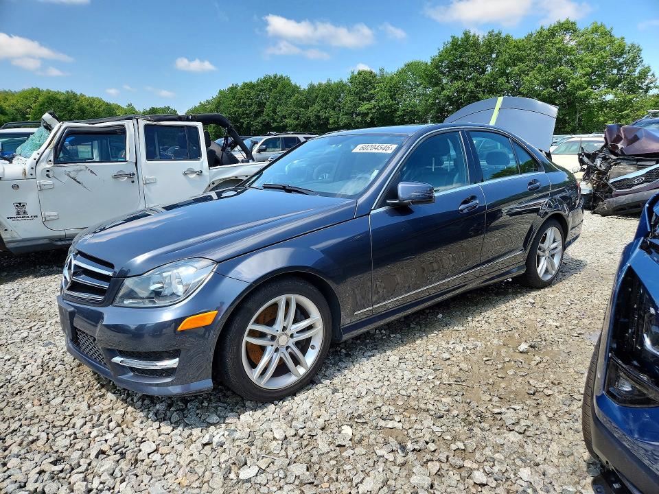 2014 Mercedes-benz C მანქანა იყიდება აუქციონზე, vin: WDDGF8AB1EA931786, აუქციონის ნომერი: 60204546