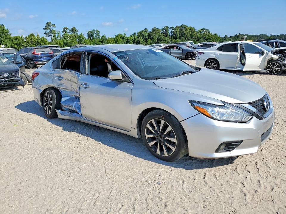 59912736 :رقم المزاد ، 1N4AL3APXJC140877 vin ، 2018 Nissan Altima مزاد بيع