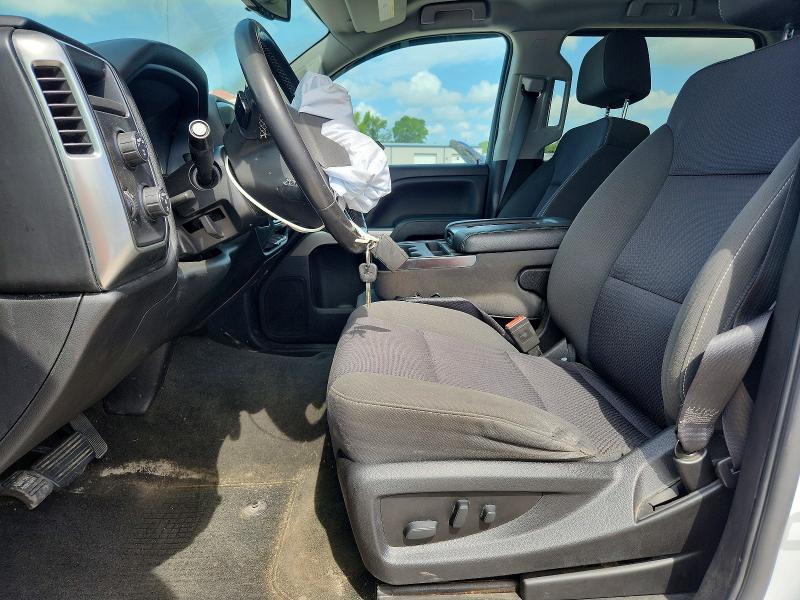 61007696 :رقم المزاد ، 3GCUKREC5JG384390 vin ، 2018 Chevrolet Silverado مزاد بيع