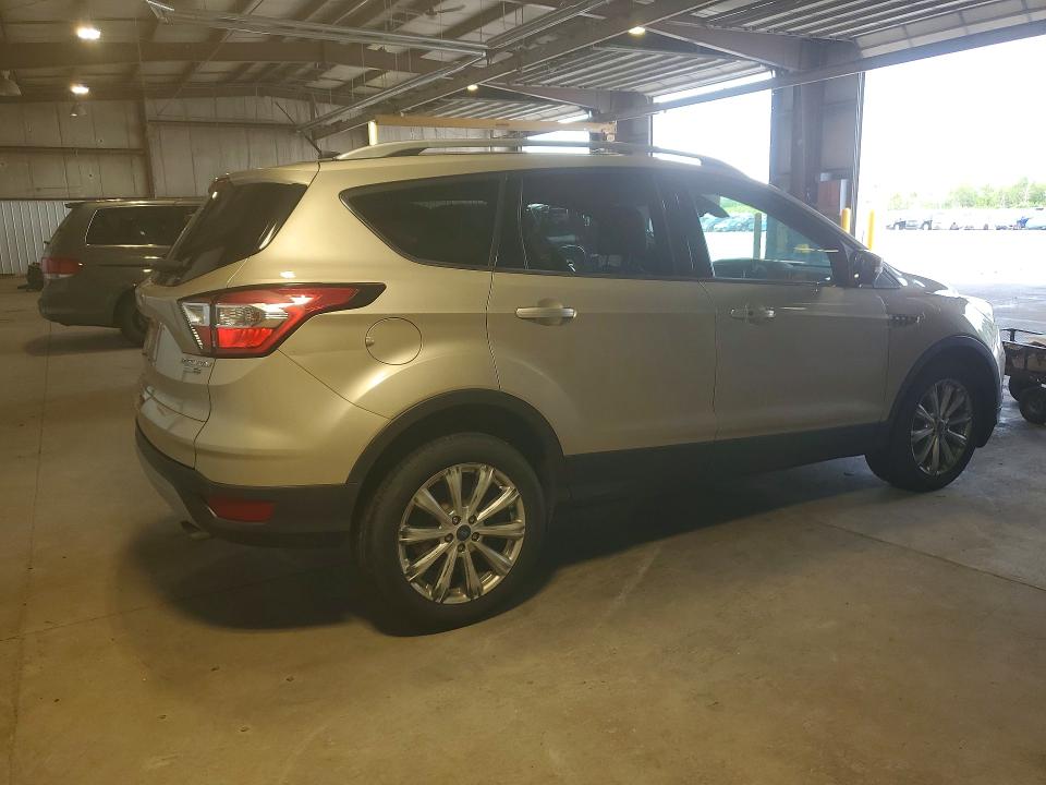 Продажа на аукционе авто 2017 Ford Escape, vin: 1FMCU9JD7HUF07629, номер лота: 62319726