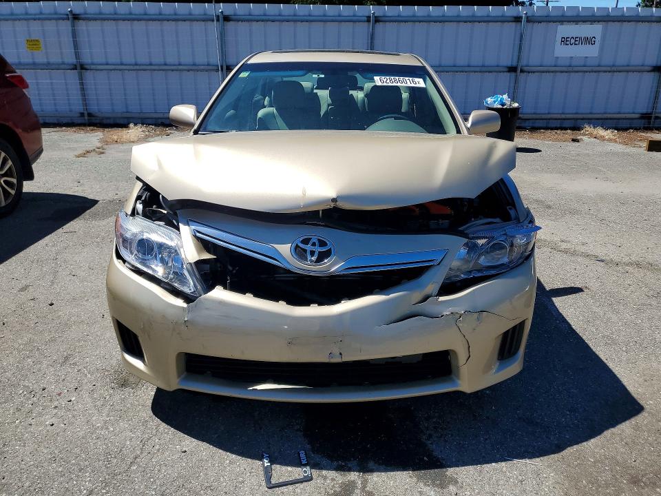 62886016 :رقم المزاد ، 4T1BB3EK4BU136508 vin ، 2011 Toyota Camry مزاد بيع