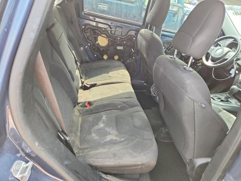 61630546 :رقم المزاد ، 1C4PJMCB4KD379094 vin ، 2019 Jeep Cherokee مزاد بيع