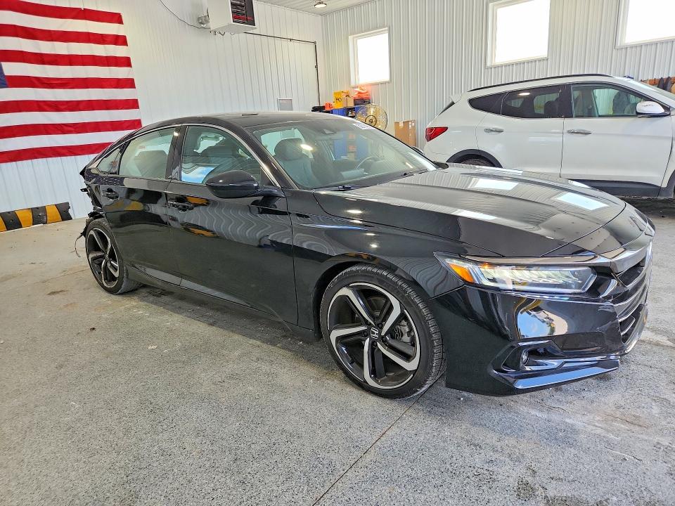 Продажа на аукционе авто 2022 Honda Accord, vin: 1HGCV1F37NA103229, номер лота: 62714916