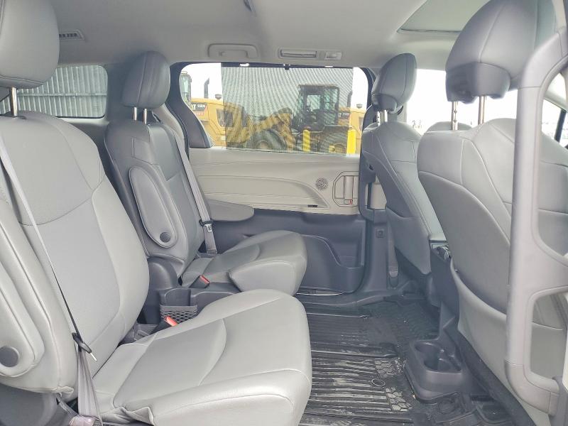 Продажа на аукционе авто 2021 Toyota Sienna, vin: 5TDJSKFCXMS005799, номер лота: 59813796