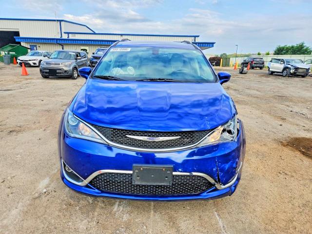 Продаж на аукціоні авто 2019 Chrysler Pacifica, vin: 2C4RC1EG5KR686944, номер лоту: 59810996