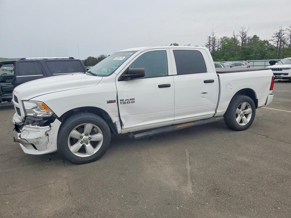61916716 :رقم المزاد ، 1C6RR7KT3FS557339 vin ، 2015 Ram 1500 مزاد بيع