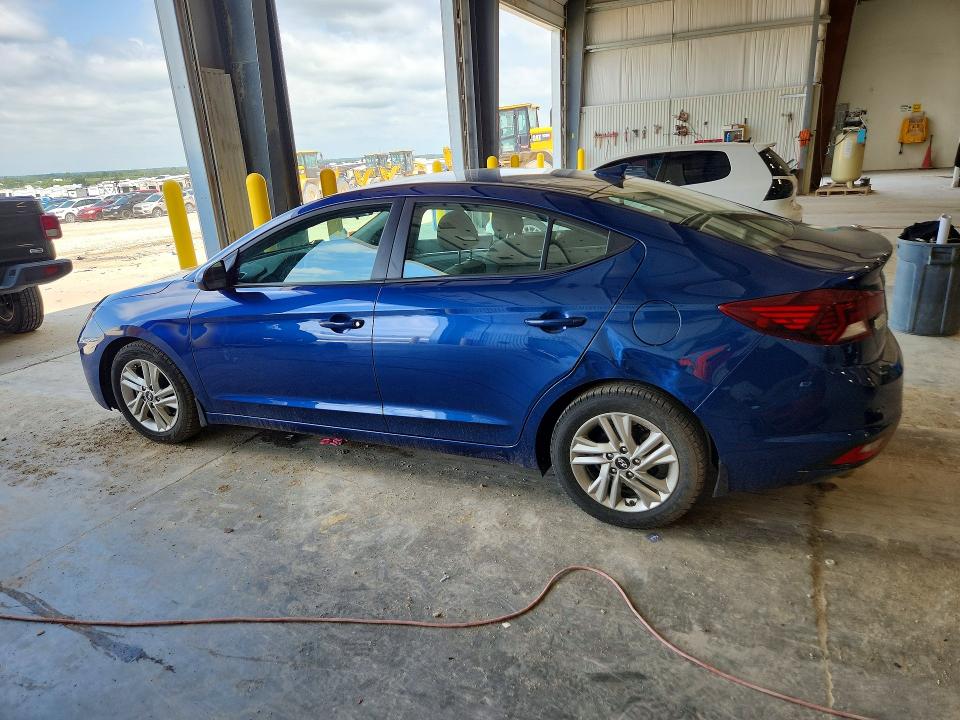 60302426 :رقم المزاد ، 5NPD84LF5KH491575 vin ، 2019 Hyundai Elantra مزاد بيع