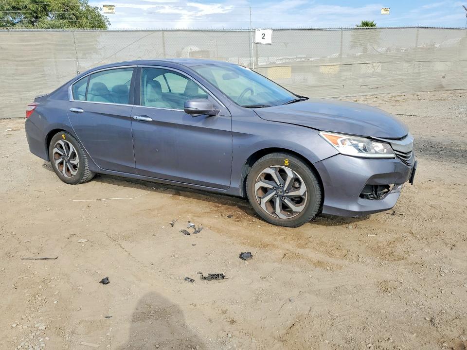 Aukcja sprzedaży 2017 Honda Accord, vin: 1HGCR2F73HA294018, numer aukcji: 62641096