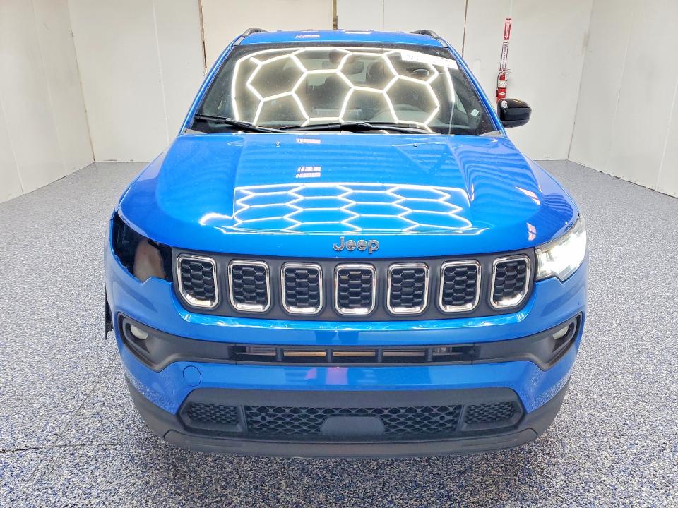 59381486 :رقم المزاد ، 3C4NJDBN1ST603676 vin ، 2025 Jeep Compass مزاد بيع