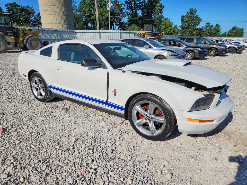 62232726 :رقم المزاد ، 1ZVFT80N975359045 vin ، 2007 Ford Mustang مزاد بيع