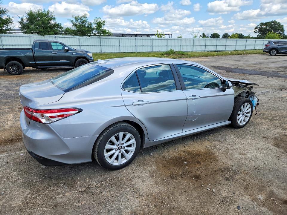 2019 Toyota Camry მანქანა იყიდება აუქციონზე, vin: 4T1B11HK4KU237244, აუქციონის ნომერი: 61929376