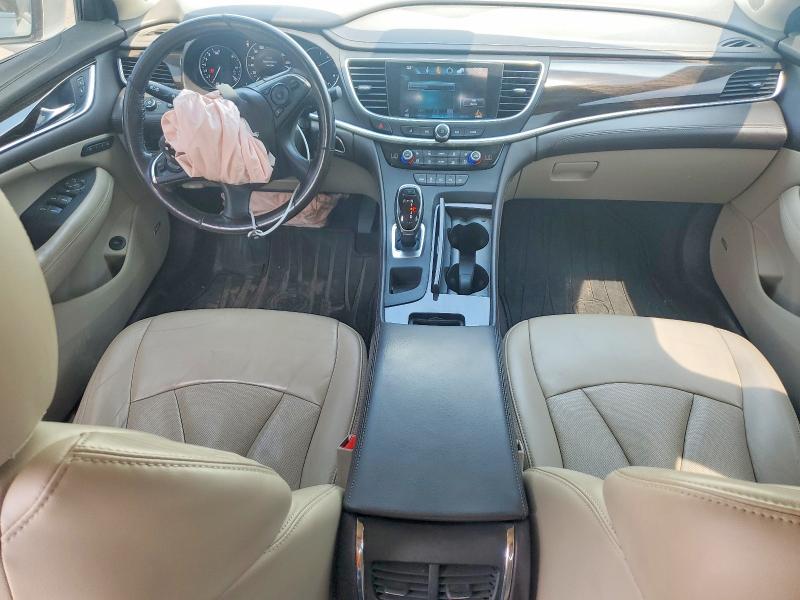 62985866 :رقم المزاد ، 1G4ZS5SSXJU122724 vin ، 2018 Buick Lacrosse مزاد بيع