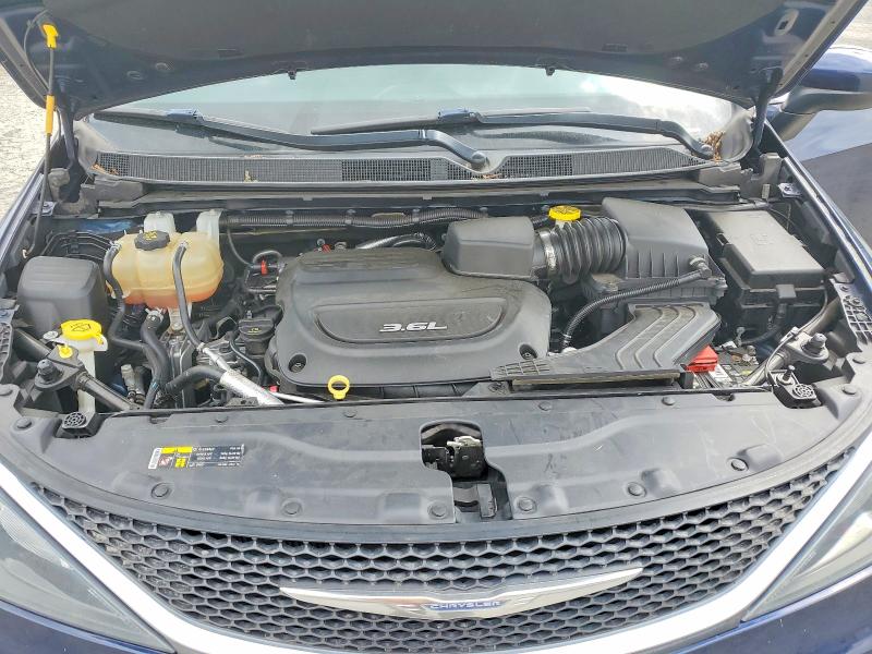 60717326 :رقم المزاد ، 2C4RC1DG1HR705015 vin ، 2017 Chrysler Pacifica مزاد بيع