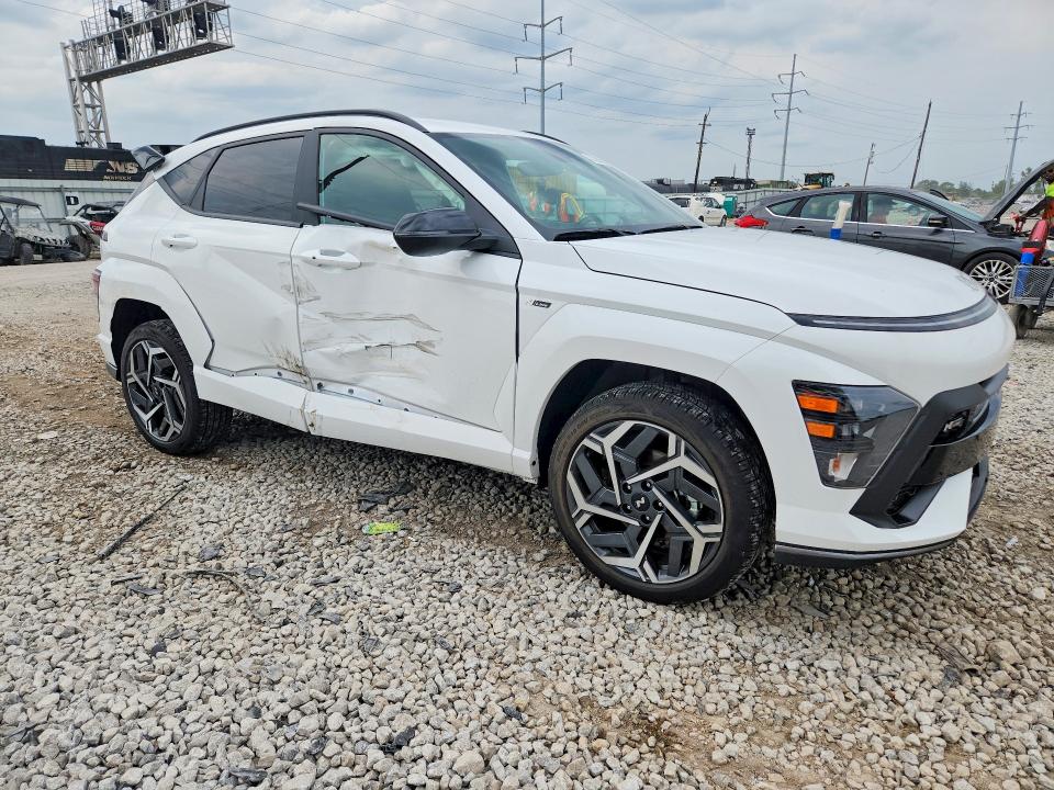 62328426 :رقم المزاد ، KM8HBCA37SU276996 vin ، 2025 Hyundai Kona مزاد بيع