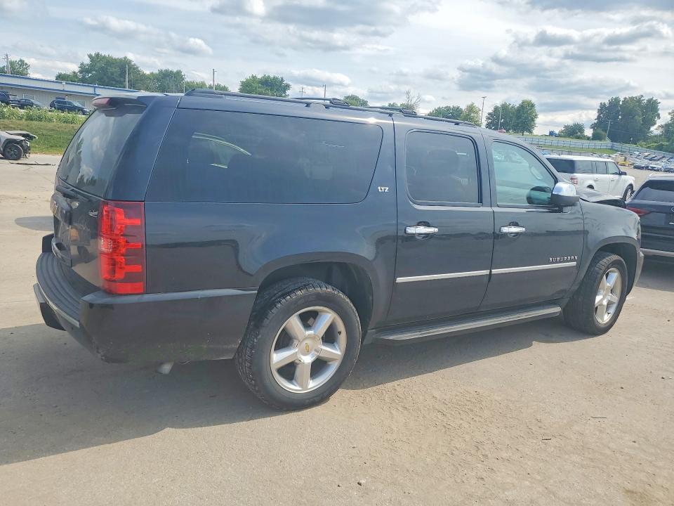 2014 Chevrolet Suburban მანქანა იყიდება აუქციონზე, vin: 1GNSKKE72ER177714, აუქციონის ნომერი: 62244826