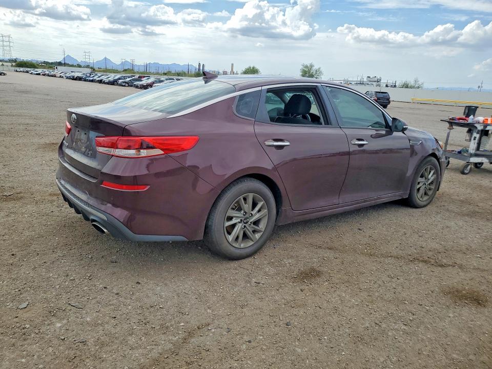 60527186 :رقم المزاد ، 5XXGT4L32KG317475 vin ، 2019 Kia Optima مزاد بيع