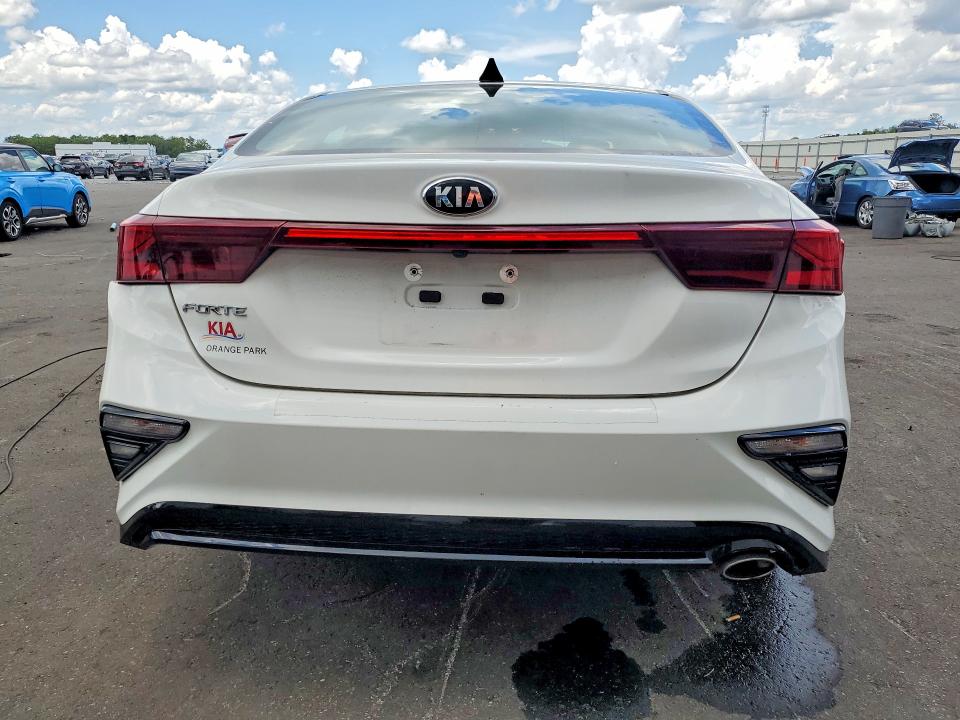 60124376 :رقم المزاد ، 3KPF24AD9KE128499 vin ، 2019 Kia Forte مزاد بيع