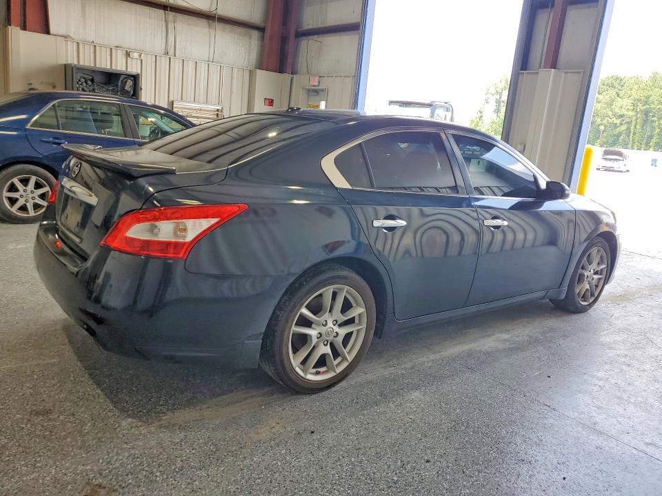 62580206 :رقم المزاد ، 1N4AA51E39C848870 vin ، 2009 Nissan Maxima مزاد بيع