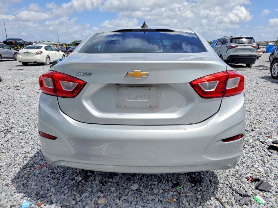 Продаж на аукціоні авто 2018 Chevrolet Cruze, vin: 1G1BC5SM7J7193388, номер лоту: 61524746