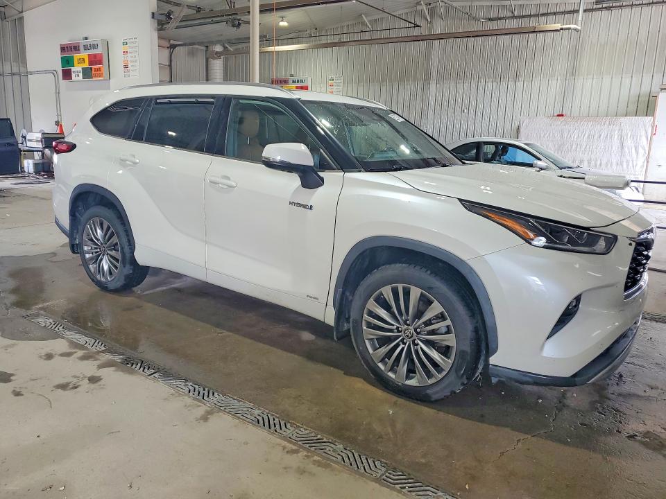 Aukcja sprzedaży 2021 Toyota Highlander, vin: 5TDEBRCH2MS051802, numer aukcji: 62527766