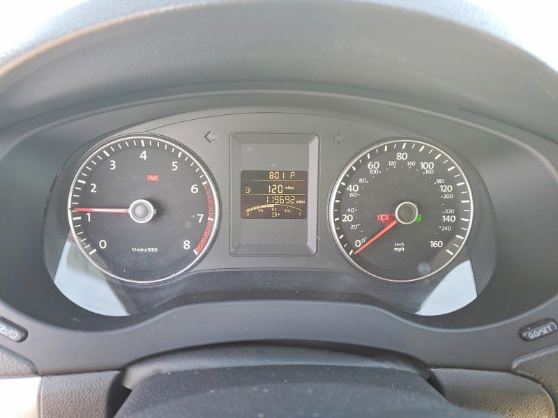 60974976 :رقم المزاد ، 3VWD17AJ4EM241897 vin ، 2014 Volkswagen Jetta مزاد بيع